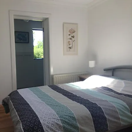 Doonan Lodge بيت شباب
